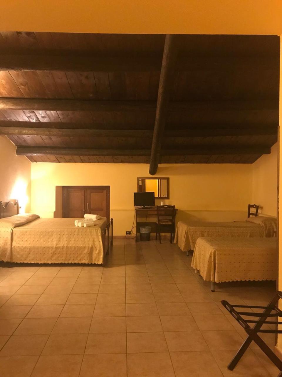Hotel La Locanda Di San Francesco Viggianello Exterior foto