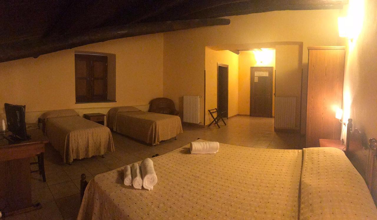 Hotel La Locanda Di San Francesco Viggianello Exterior foto